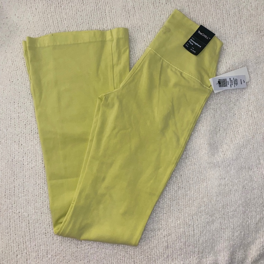 Aritzia Flare Leggings - Picture 3 of 10